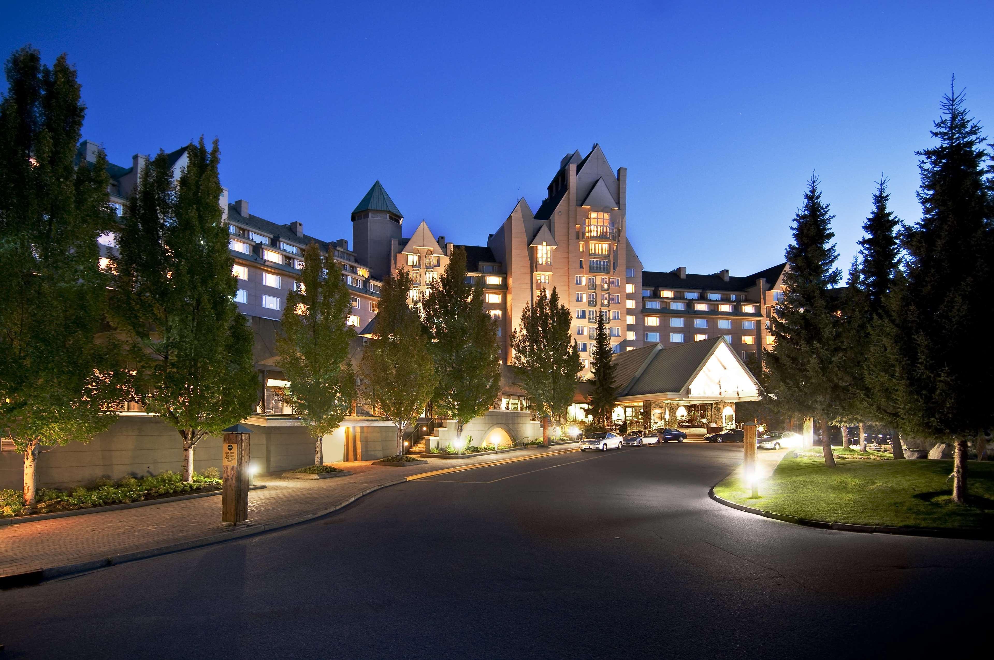 Fairmont Chateau Уислър Екстериор снимка