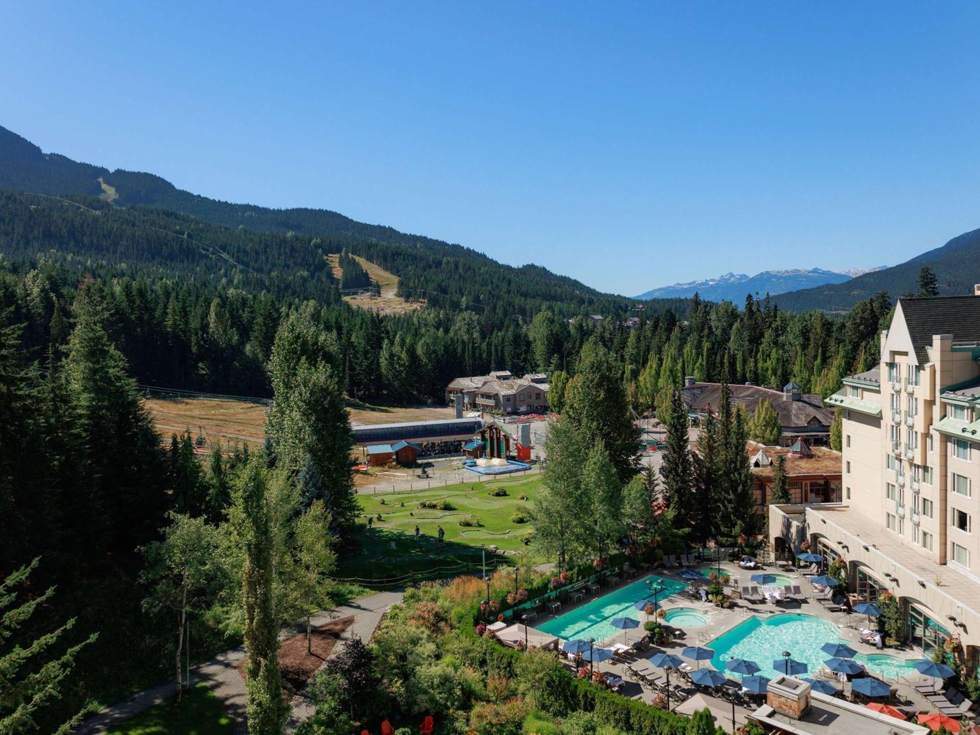 Fairmont Chateau Уислър Екстериор снимка