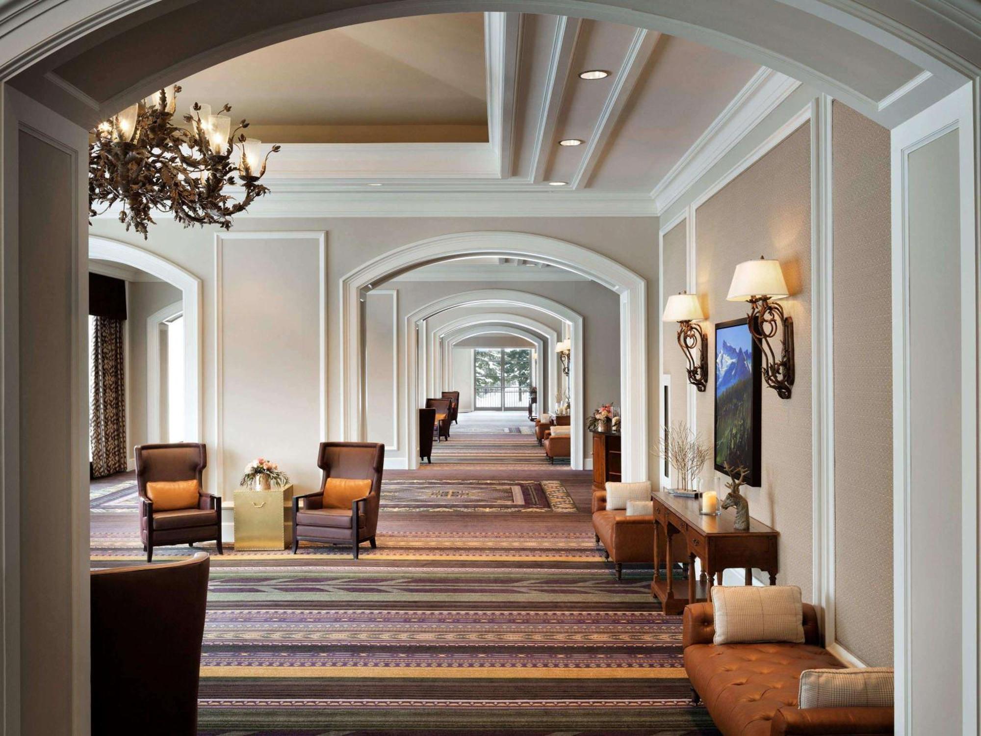 Fairmont Chateau Уислър Екстериор снимка