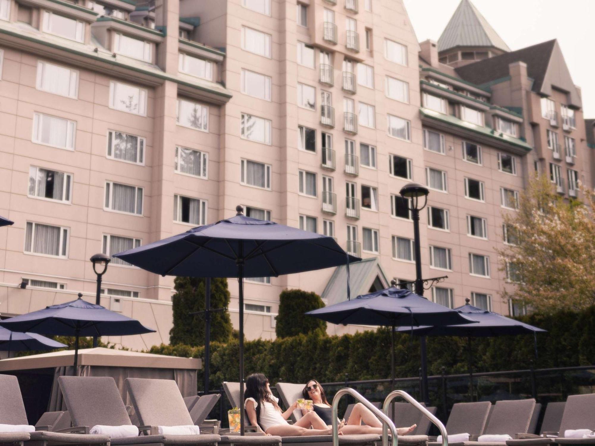 Fairmont Chateau Уислър Екстериор снимка