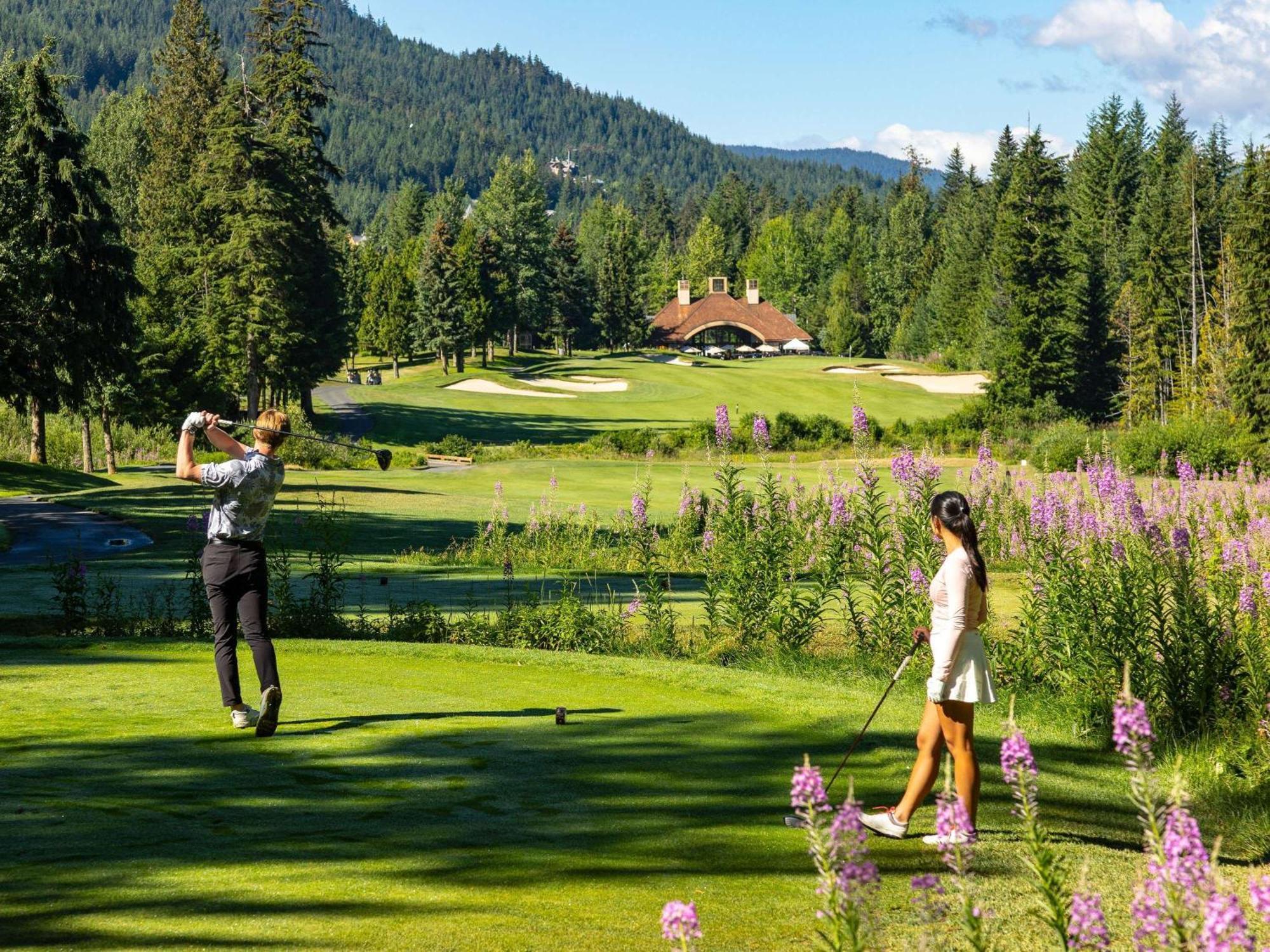 Fairmont Chateau Уислър Екстериор снимка
